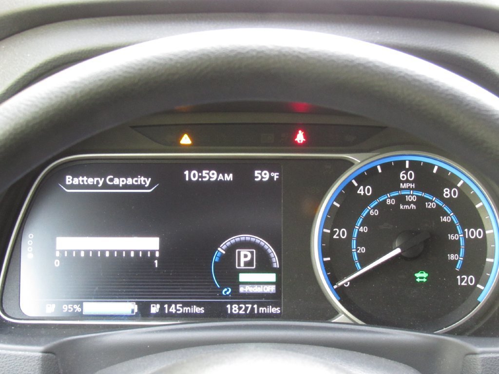 Used 2025 Nissan Leaf S FWD image 20