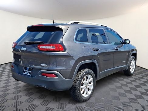 Used 2016 Jeep Cherokee Latitude w/ Comfort/Convenience Group AWD/4WD image 7