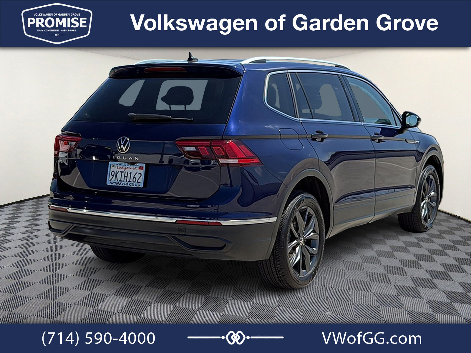 Used 2023 Volkswagen Tiguan SE FWD image 8