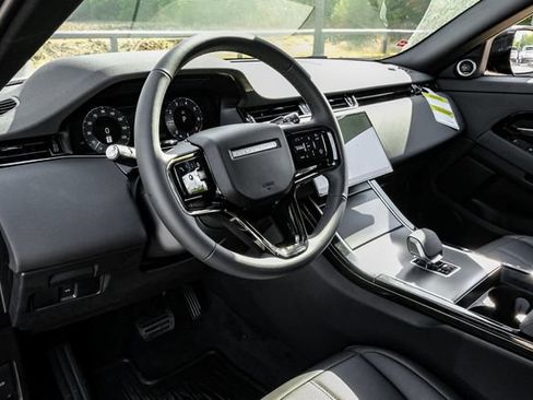 New 2026 Land Rover Range Rover Evoque S AWD/4WD image 3