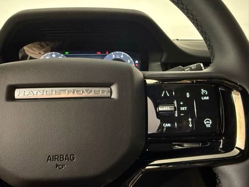 Used 2026 Land Rover Range Rover Evoque S AWD/4WD image 18
