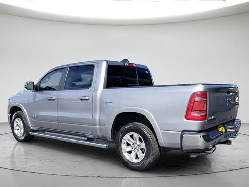 Used 2021 RAM 1500 Laramie AWD/4WD image 3