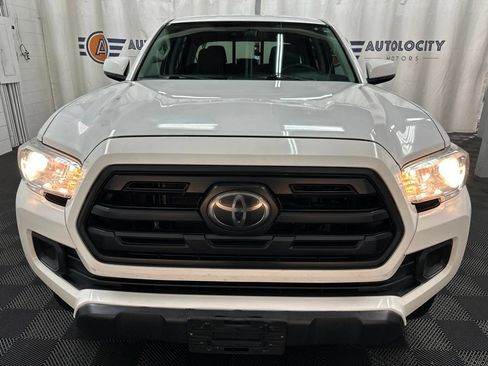 Used 2018 Toyota Tacoma SR w/ SR Convenience Package AWD/4WD image 3