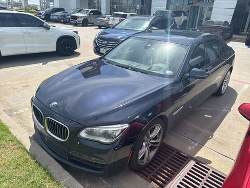 Used 2013 BMW 750Li RWD image 3
