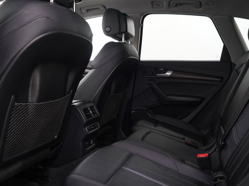 Used 2024 Audi Q5 e Premium w/ Convenience Package AWD/4WD image 19