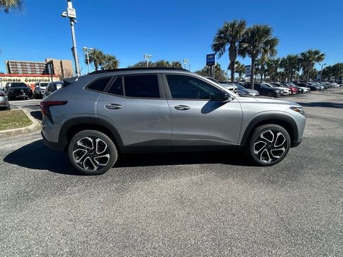 New 2026 Chevrolet Trax RS w/ Driver Confidence Package FWD image 8