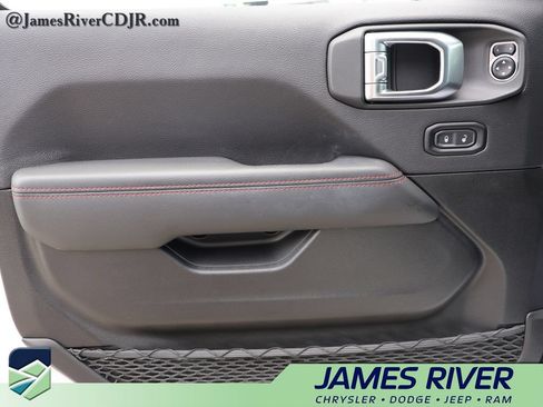 Used 2023 Jeep Wrangler Unlimited Rubicon w/ Cold Weather Group AWD/4WD image 20