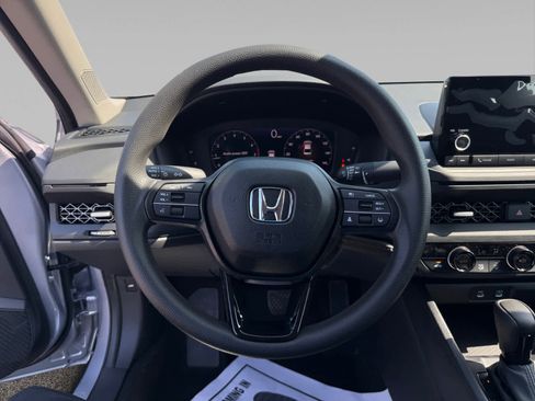Certified 2025 Honda Accord SE image 12