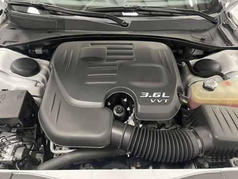 Used 2021 Chrysler 300 Touring L image 33