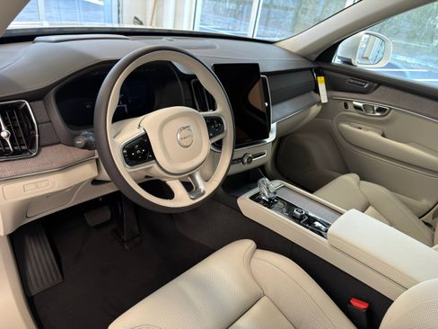 New 2026 Volvo XC90 T8 Ultra w/ Protection Package Premier image 14