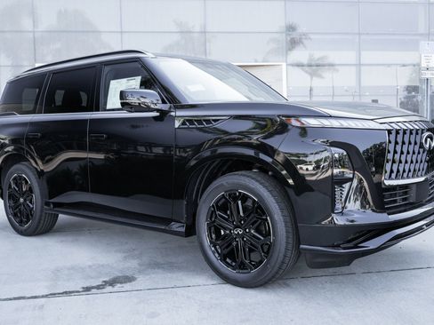 New 2026 INFINITI QX80 4WD image 3