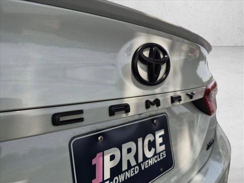 Used 2021 Toyota Camry XSE FWD image 27