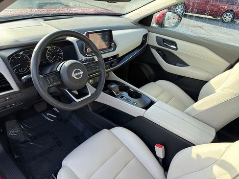 Used 2023 Nissan Rogue SL image 14