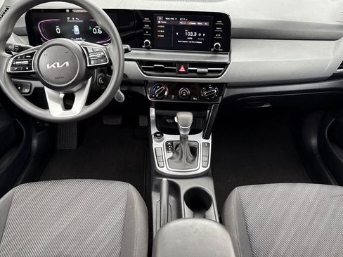 Used 2024 Kia Seltos LX AWD/4WD image 14