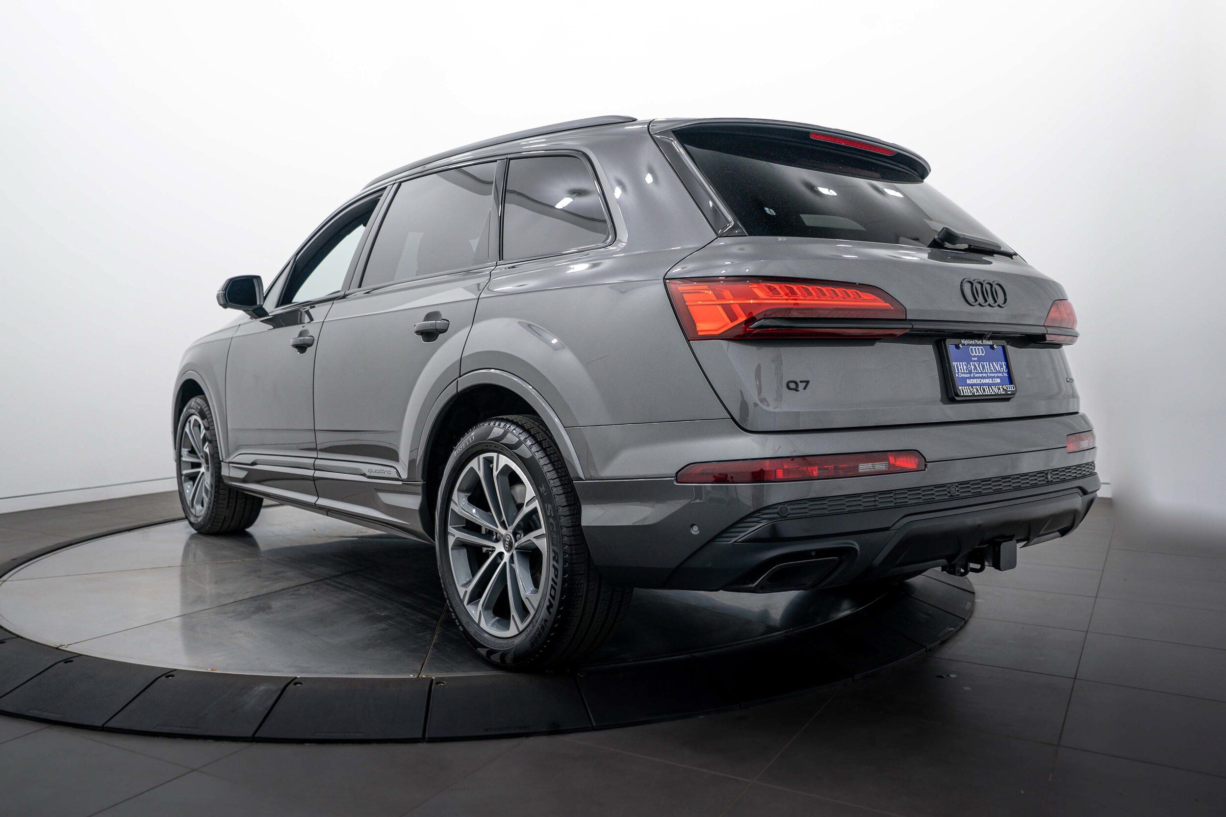Used 2026 Audi Q7 2.0T Premium Plus w/ Premium Plus Package AWD/4WD image 5
