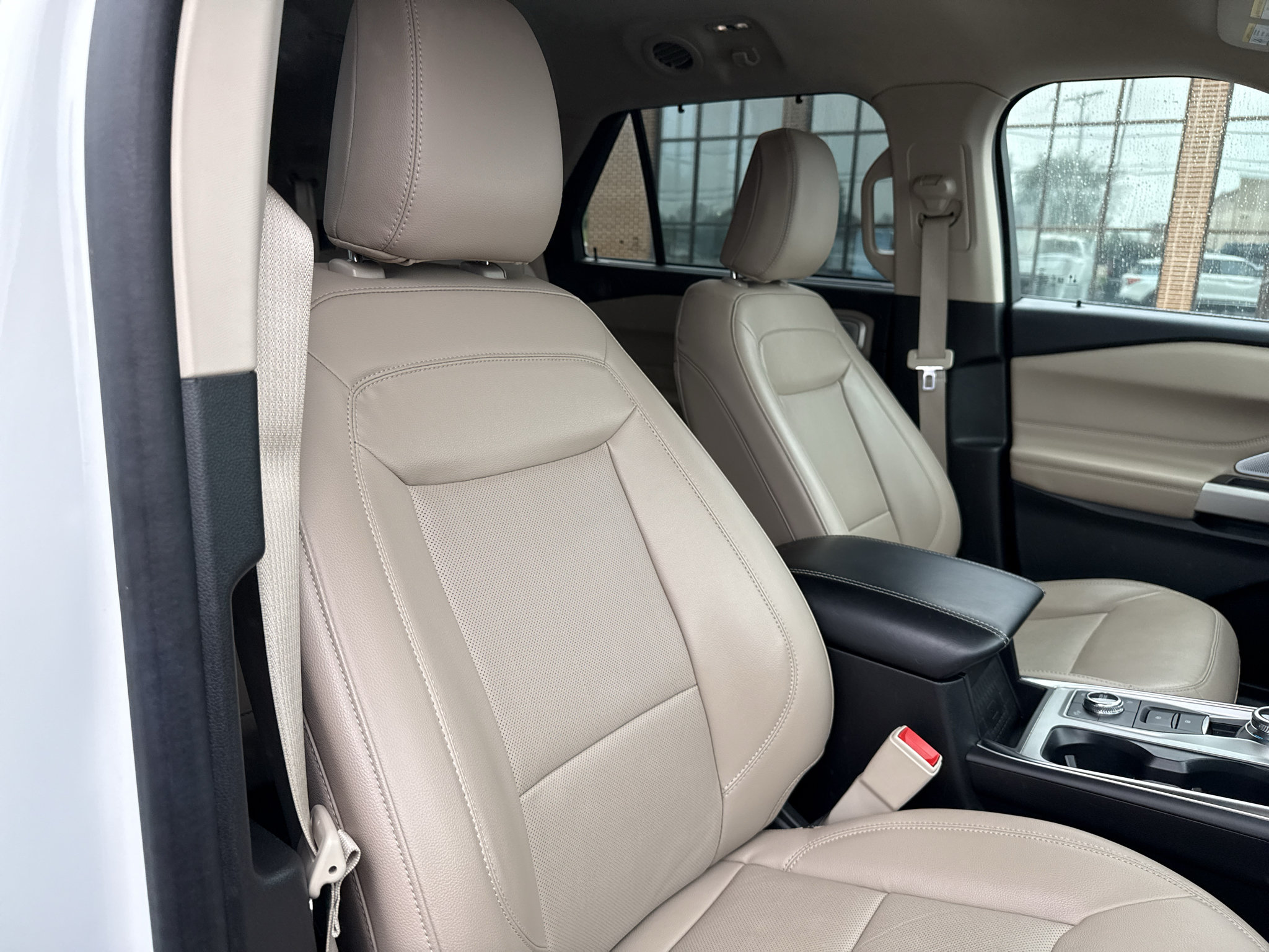 Used 2023 Ford Explorer Limited w/ Limited Technology Package AWD/4WD image 36