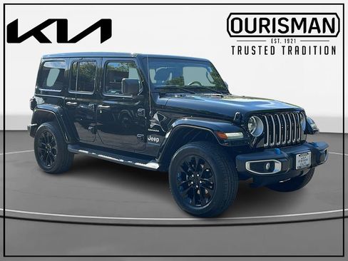 Used 2023 Jeep Wrangler Unlimited Sahara w/ Cold Weather Group AWD/4WD image 1