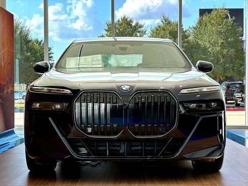 New 2026 BMW 740i xDrive w/ Executive Package AWD/4WD image 3
