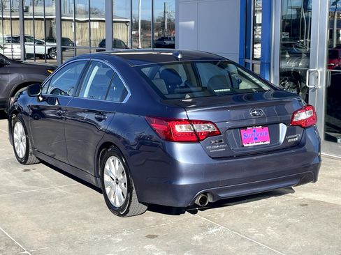 Used 2017 Subaru Legacy 2.5i Premium image 2