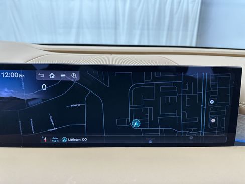 Certified 2025 Genesis G80 2.5T Advanced AWD/4WD image 18