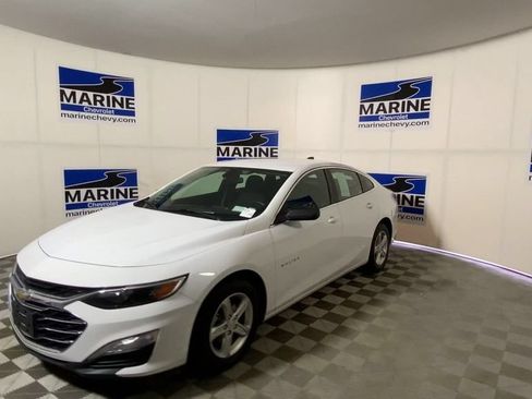 Used 2022 Chevrolet Malibu LS FWD image 6