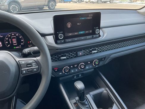 Used 2024 Honda Accord EX image 14