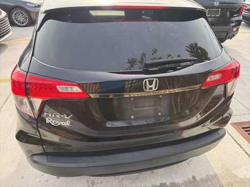 Used 2022 Honda HR-V EX image 6