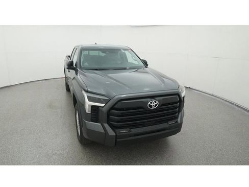 Used 2024 Toyota Tundra SR5 w/ SR5 Premium Package AWD/4WD image 17