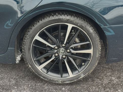 Used 2018 Toyota Camry XSE image 14