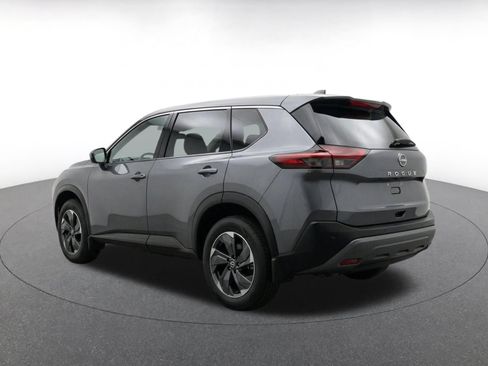 Used 2025 Nissan Rogue SV AWD/4WD image 7