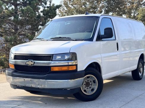 Used 2019 Chevrolet Express 2500 w/ Driver Convenience Package image 1