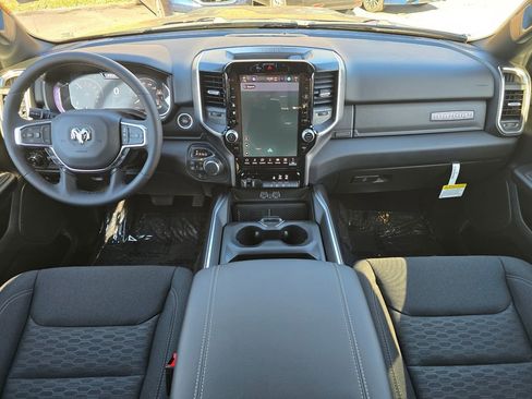 New 2026 RAM 1500 4x4 Crew Cab image 5