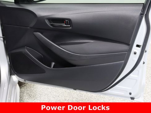 Certified 2023 Toyota Corolla LE image 31