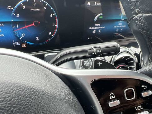 Used 2023 Mercedes-Benz GLB 250 image 18