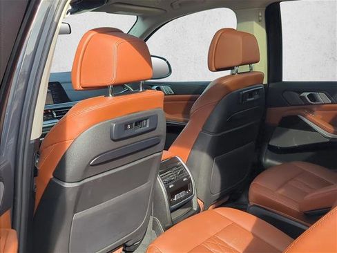 Used 2021 BMW X7 xDrive40i image 16