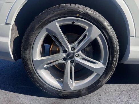 Used 2019 Audi Q7 3.0T Prestige w/ Prestige Package AWD/4WD image 8