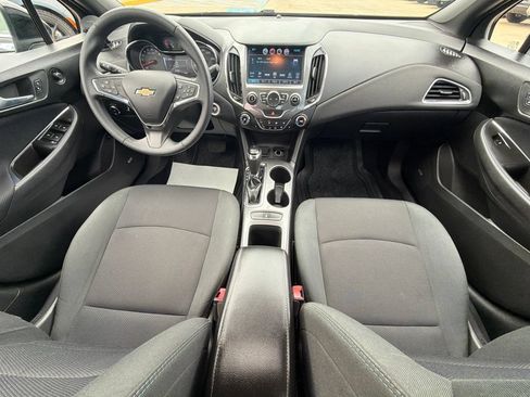 Used 2017 Chevrolet Cruze LT w/ Sun And Sound Package FWD image 24
