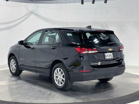 Used 2024 Chevrolet Equinox LS AWD/4WD image 13
