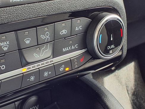 Certified 2022 Ford Escape SE w/ Convenience Package image 5