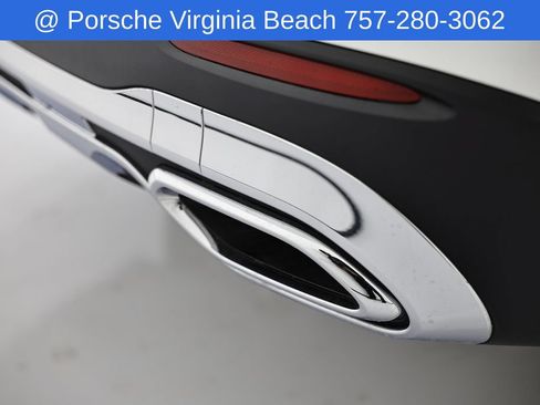 Used 2025 Mercedes-Benz GLC 300 4MATIC image 17