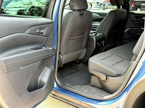 Used 2024 Chevrolet Traverse LS w/ Midnight/Sport Edition FWD image 24
