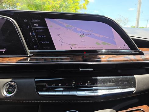 Used 2021 Cadillac Escalade Sport Platinum RWD image 34