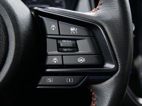 Used 2024 Subaru Crosstrek 2.5i Limited AWD/4WD image 29
