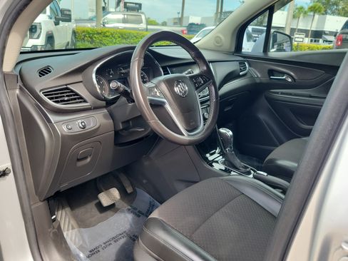 Used 2019 Buick Encore Preferred FWD image 9