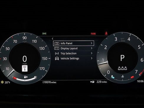 Used 2024 Land Rover Range Rover Evoque Dynamic SE image 16