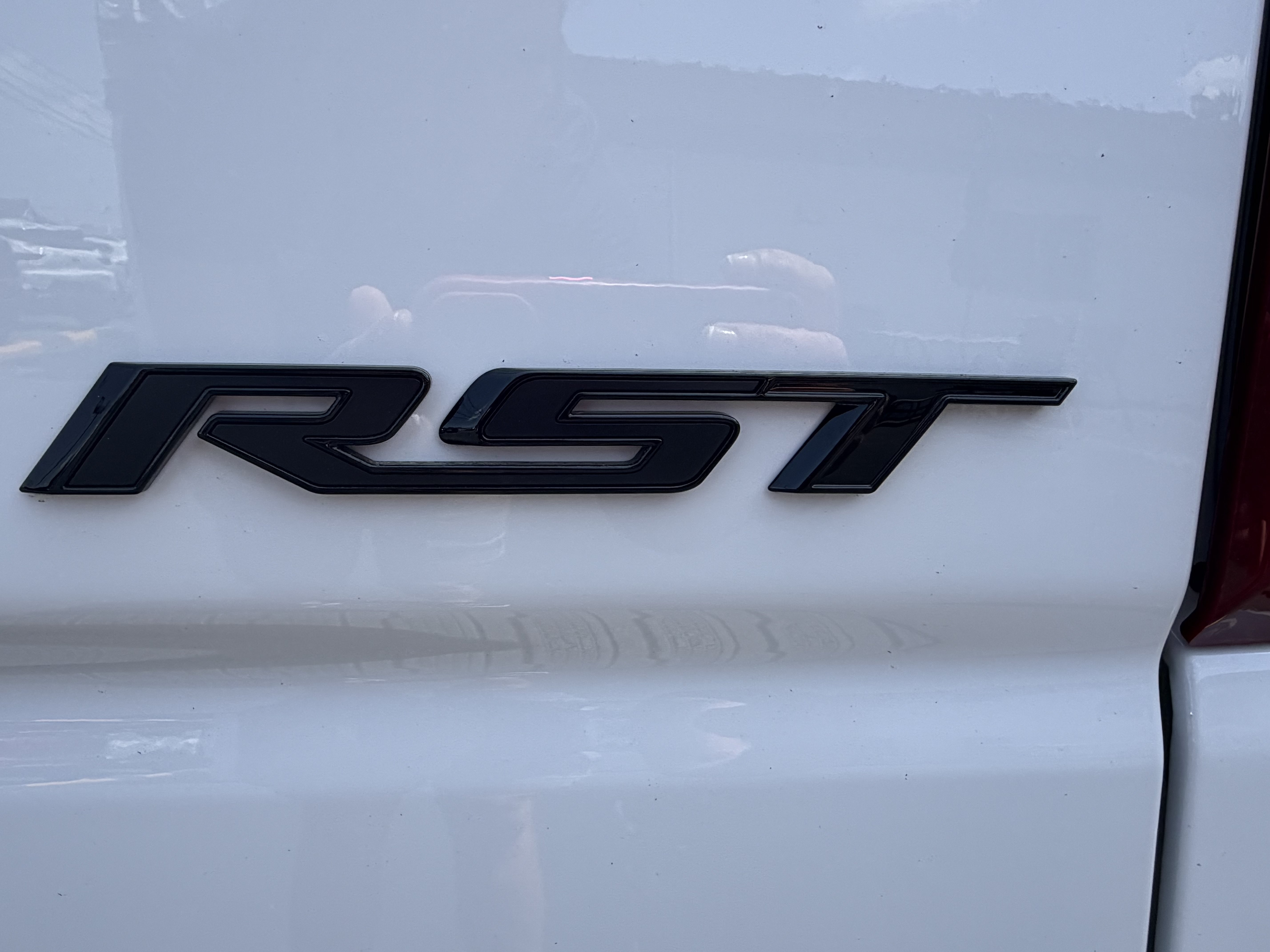 Used 2026 Chevrolet Silverado 1500 RST w/ LPO, Dark Essentials Package AWD/4WD image 8