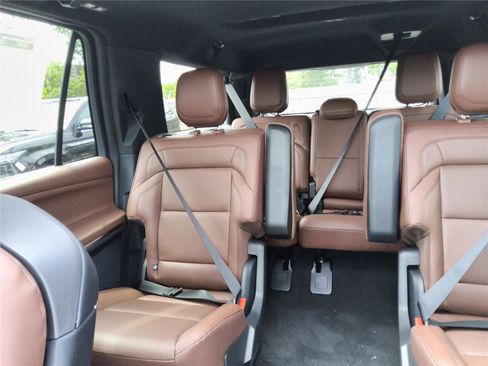 New 2026 Lincoln Navigator L Reserve AWD/4WD image 19
