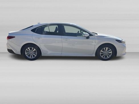 Used 2026 Toyota Camry LE FWD image 3