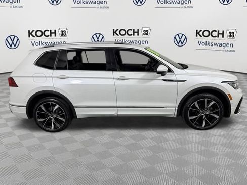 Used 2022 Volkswagen Tiguan SEL R-Line image 9