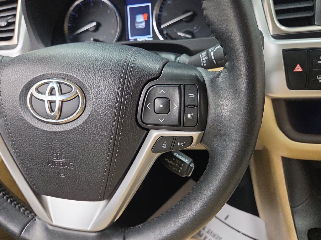 Used 2019 Toyota Highlander Limited Platinum w/ Protection Package #3 AWD/4WD image 21